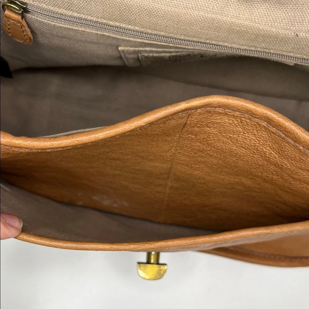 Fossil Cognac Brown Leather Messenger Bag with Brass Hardware